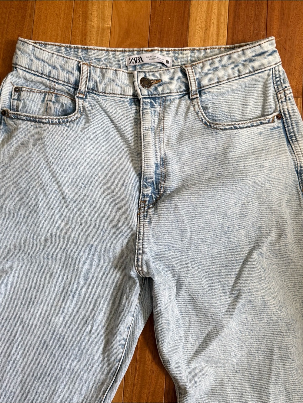 Zara High Rise Jeans - Picture 2 of 5